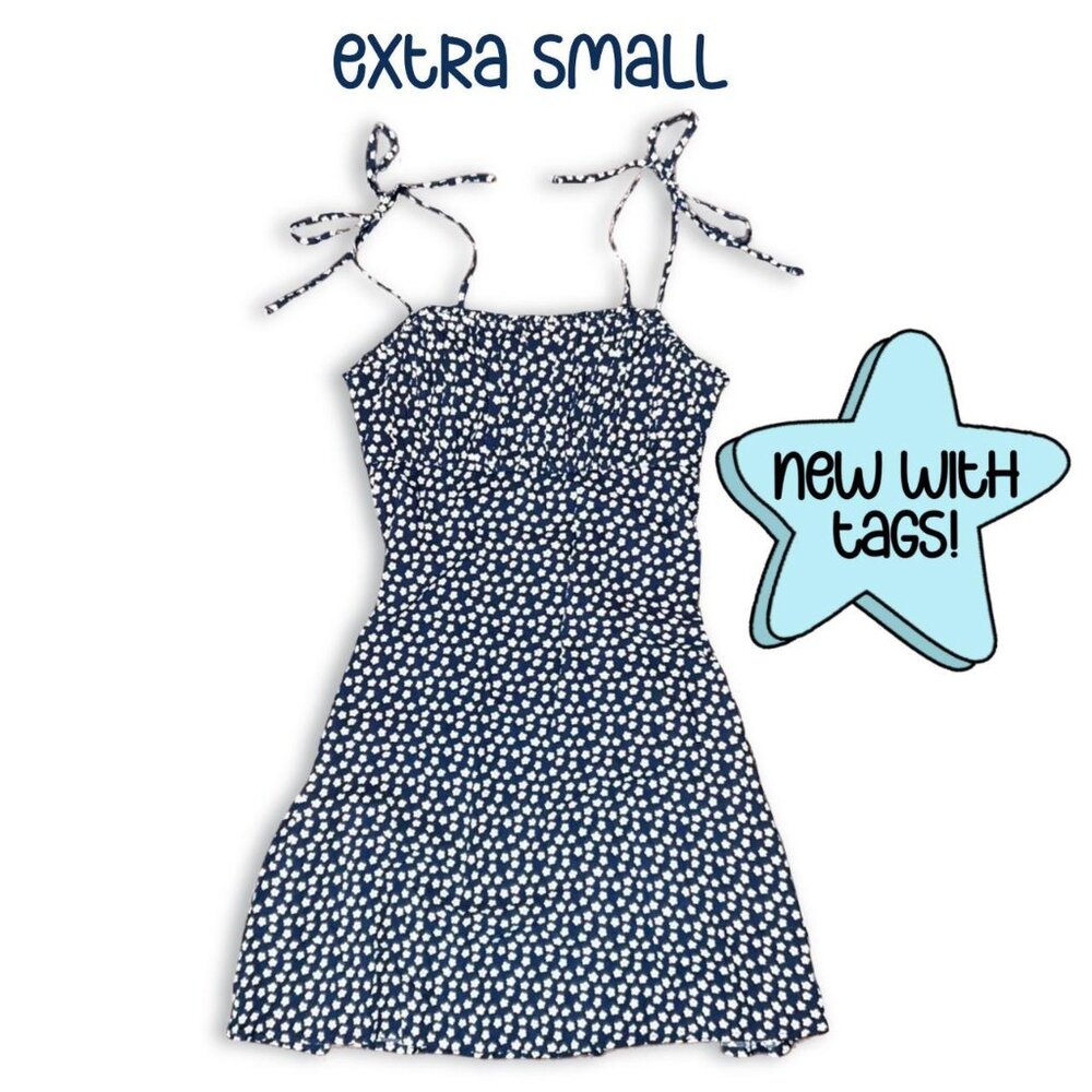 NWT 🏷️ XS - Hollister Babydoll Mini Dress